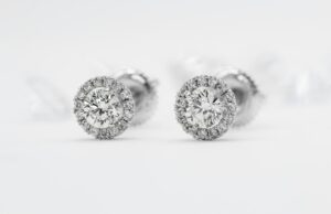 GIA Clarity - Diamond Earrings - Learn More